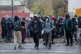 Mossos Prepare to Evict Settlement - Barcelona