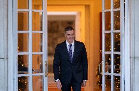 Sanchez Meets Pérez Llorca After Investiture - Madrid