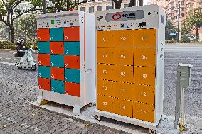 Electric Bicycles Pilot Battery Swapping Device