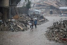 Palestinian Civilians In Jabalia - Gaza