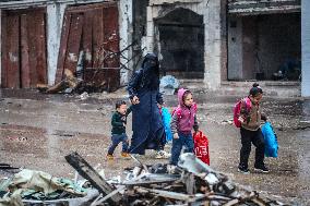 Palestinian Civilians In Jabalia - Gaza