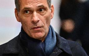 Macron Discusses Democracy Challenges With Readers - Marseille