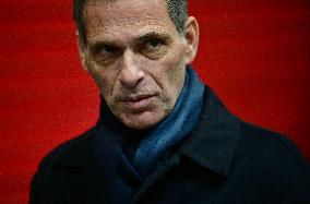 Macron Discusses Democracy Challenges With Readers - Marseille