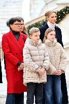 NO TABLOIDS - Prince Albert II And Princess Charlene Host Christmas Tree At Palace - Monaco