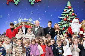 NO TABLOIDS - Prince Albert II And Princess Charlene Host Christmas Tree At Palace - Monaco