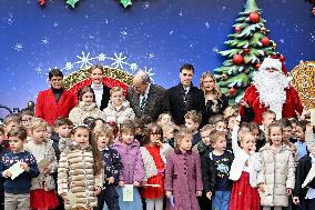 NO TABLOIDS - Prince Albert II And Princess Charlene Host Christmas Tree At Palace - Monaco