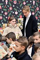 NO TABLOIDS - Prince Albert II And Princess Charlene Host Christmas Tree At Palace - Monaco