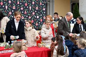 NO TABLOIDS - Prince Albert II And Princess Charlene Host Christmas Tree At Palace - Monaco