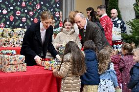 NO TABLOIDS - Prince Albert II And Princess Charlene Host Christmas Tree At Palace - Monaco