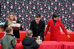 NO TABLOIDS - Prince Albert II And Princess Charlene Host Christmas Tree At Palace - Monaco