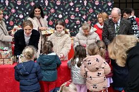 NO TABLOIDS - Prince Albert II And Princess Charlene Host Christmas Tree At Palace - Monaco