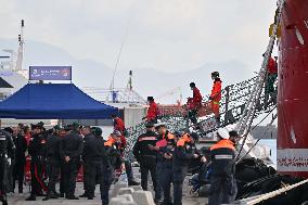 Emergency Rescue Ship Arrives In Port - Naples