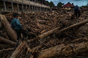 Indonesia s Investigates Deforestation Behind Cyclone Senyar