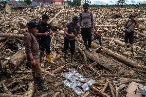 Indonesia s Investigates Deforestation Behind Cyclone Senyar
