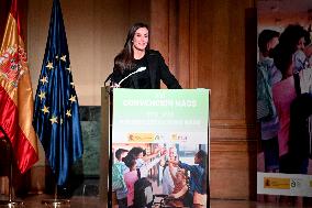 Queen Letizia Presents the XVII and XVIII NAOS Strategy Awards - Madrid