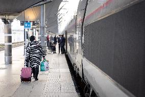 Illustration of the Gare de Lyon during the Christmas holiday departures - Paris AJ