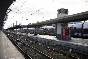 Illustration of the Gare de Lyon during the Christmas holiday departures - Paris AJ