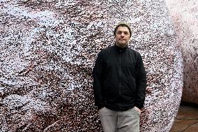 Giant Rocks Arrive in Piazza Maggiore - Bologna