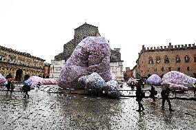 Giant Rocks Arrive in Piazza Maggiore - Bologna