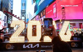 2026 Numeral Arrival in Times Square