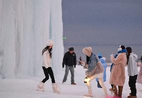 Winter Scenery At Sayram Lake - Xinjiang
