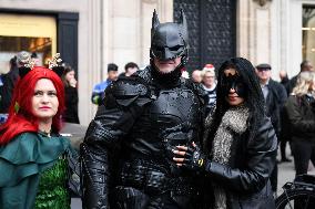 Motorcycle Police Distribute Gifts To Orphans - Paris