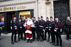 Motorcycle Police Distribute Gifts To Orphans - Paris
