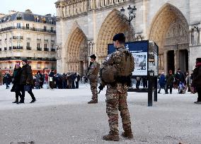 Security Measures At Notre Dame de Paris - Paris