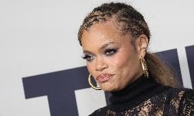 Is This Thing On Premiere - LA