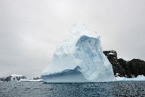 World's Giant Glaciers Could Disappear By 2050 - Antarctica