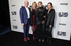 Is This Thing On Premiere - LA