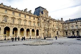 Illustrations - Louvre Museum - Paris