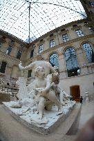 Illustrations - Louvre Museum - Paris