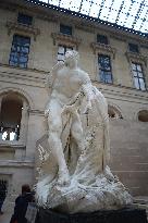 Illustrations - Louvre Museum - Paris