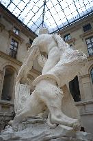 Illustrations - Louvre Museum - Paris