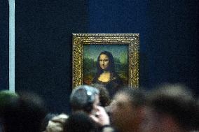 Illustrations - Louvre Museum - Paris