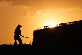 Kurdish Kung Fu Master Kawlokei's Discipline - Iraq