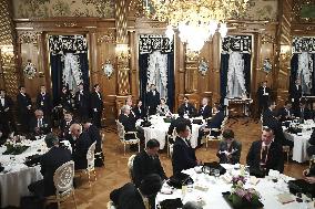 Japan PM hosts banquet for leaders of 5 Central Asian nations