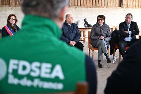 French Minister of Agriculture Visits A Farm - Yvelines