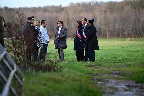 French Minister of Agriculture Visits A Farm - Yvelines