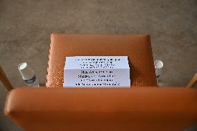 French Minister of Agriculture Visits A Farm - Yvelines