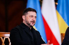 Ukrainian President Volodymyr Zelensky visits Warsaw  Poland