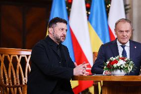 Ukrainian President Volodymyr Zelensky visits Warsaw  Poland