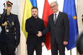 Ukrainian President Volodymyr Zelensky visits Warsaw  Poland