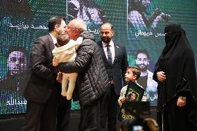Syrian Government Officials Honor Families of Victims