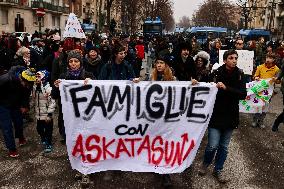 Clashes During The Protest Against The Askatasuna Eviction - Turin