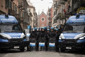 Protest Aska Non Si Chiude In Torino - Italy