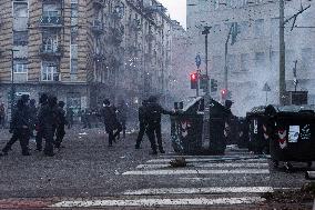 Protest Aska Non Si Chiude In Torino - Italy