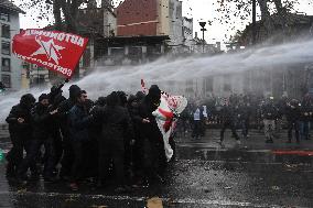 Protest Aska Non Si Chiude In Torino - Italy