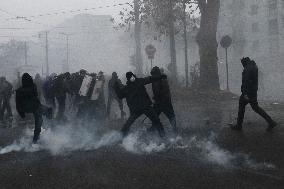 Protest Aska Non Si Chiude In Torino - Italy